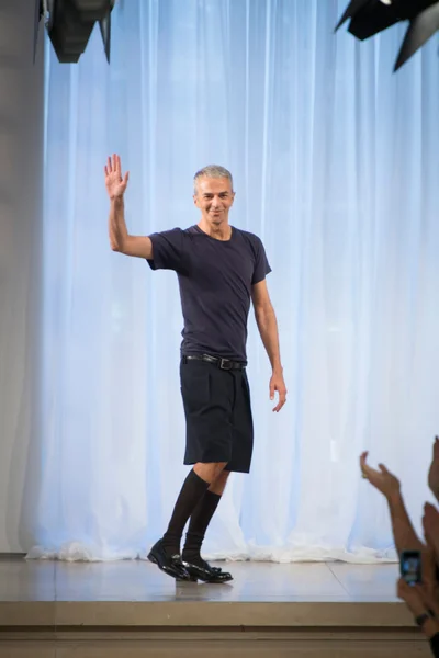 Look 50